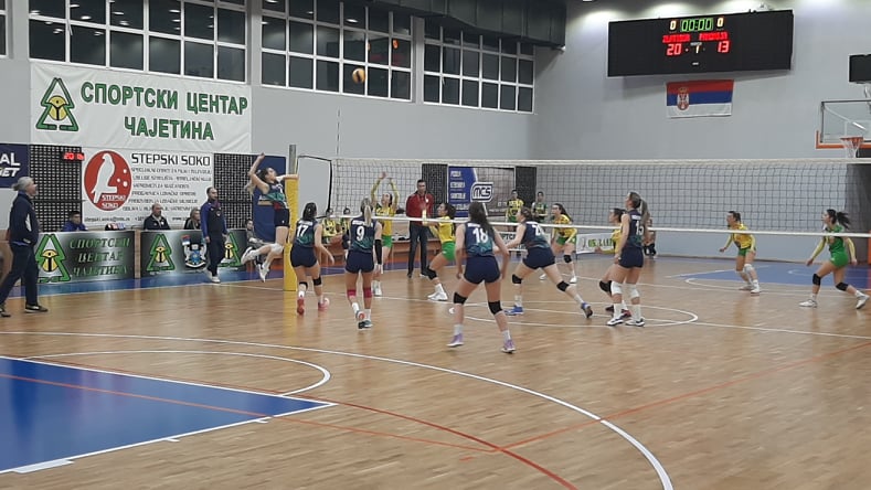 Нова победа одбојкашица Нова победа одбојкашица