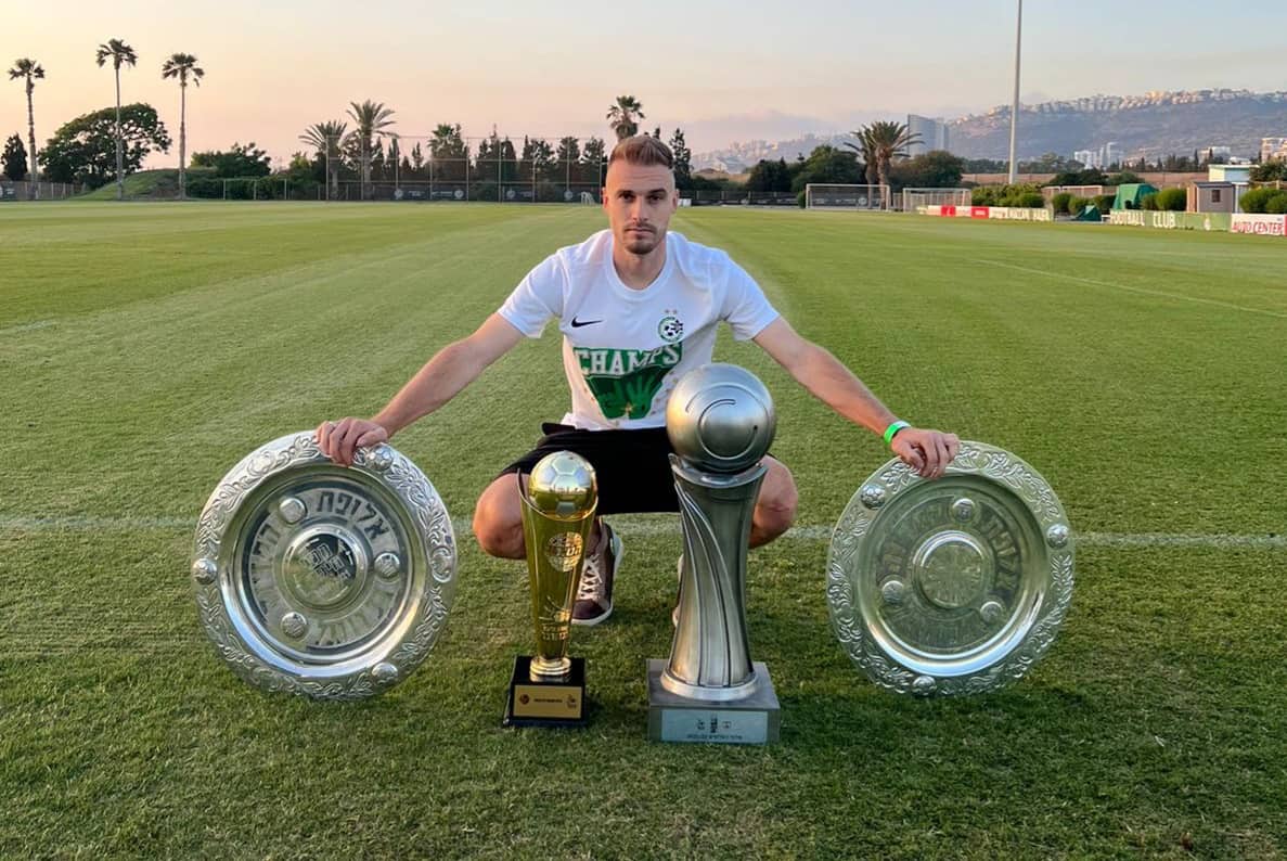 Богдан Планић са трофејима