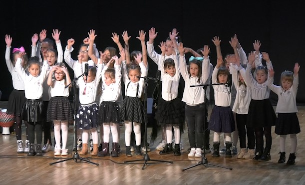 дечји хор хор