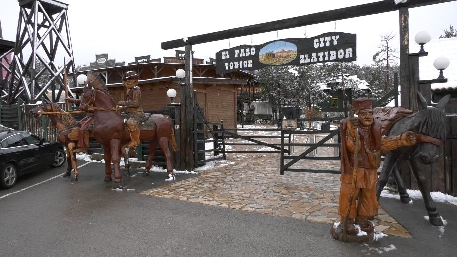 Велика посећеност каубојског града на Златибору  Велика посећеност каубојског града на Златибору