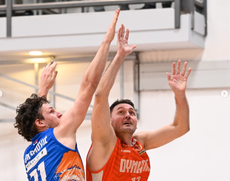 Дуел Јоксимовића и центра Динамика Шуловића