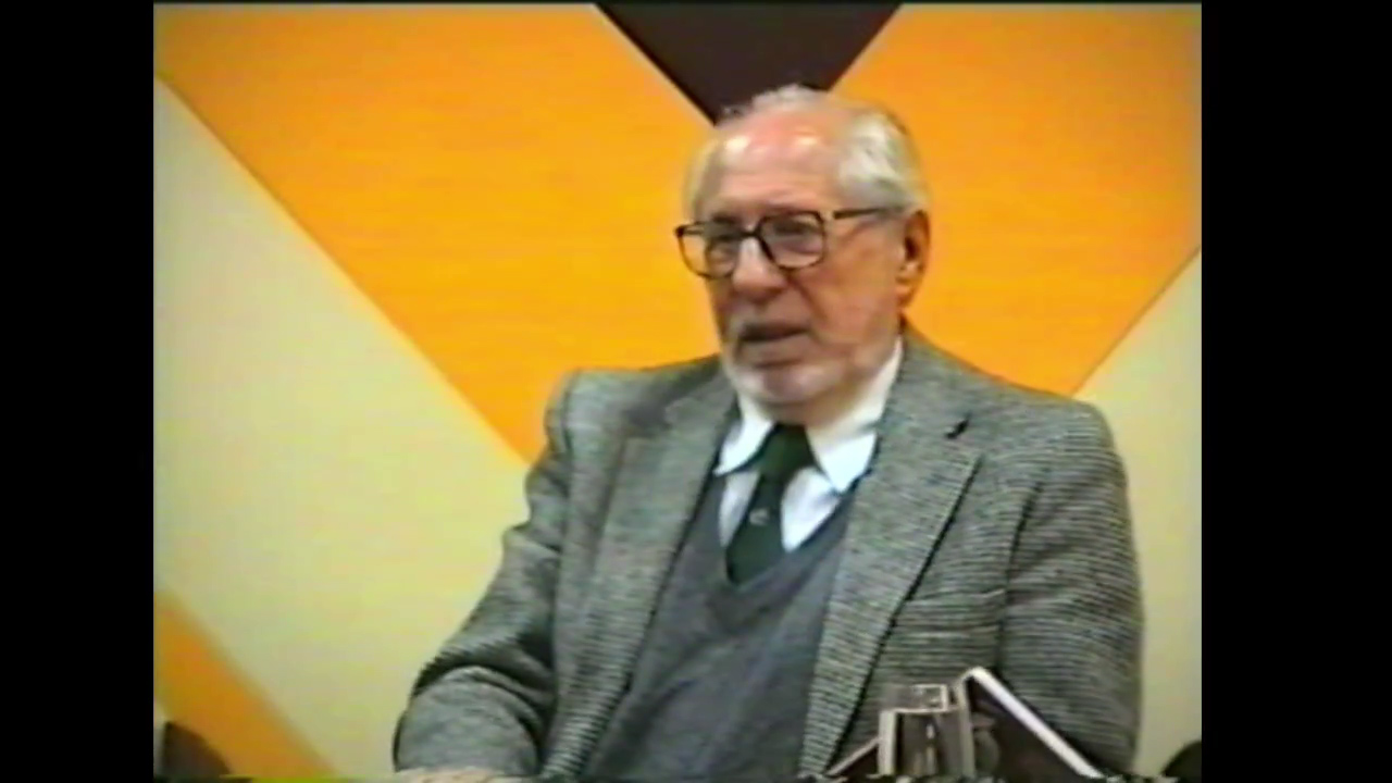 у знак сећања писац