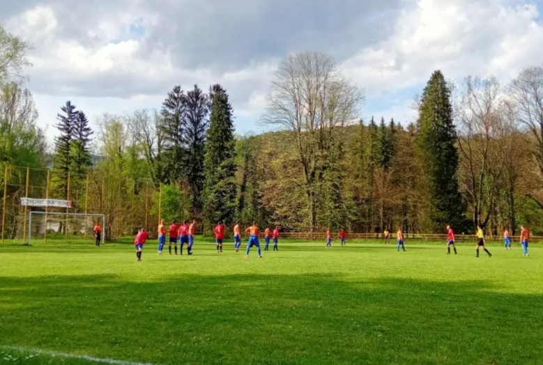 Победа Чајетине у гостима