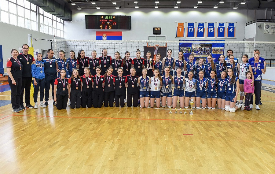 Најбоље три екипе у првенству Србије за пионирке у одбојци