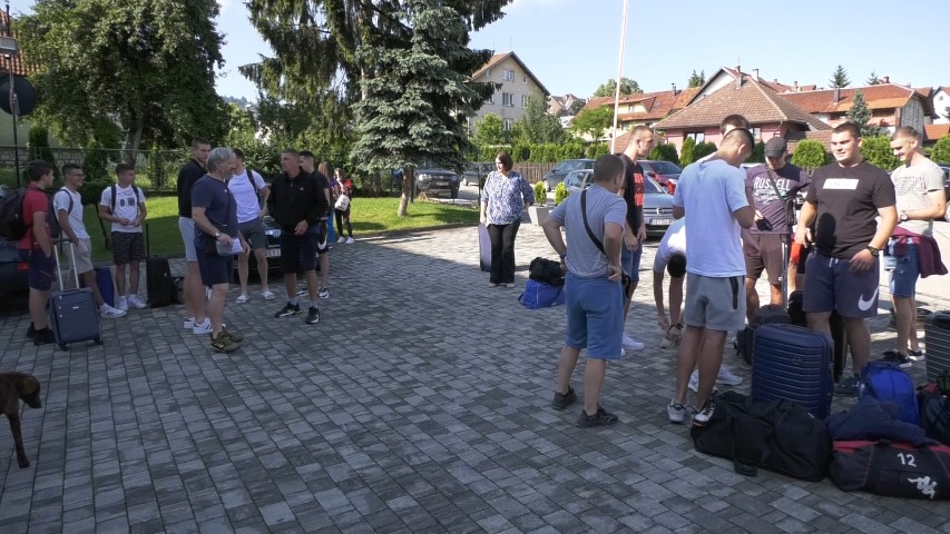 Спортисти Чајетине на поласку за Колашин Спортисти Чајетине на поласку за Колашин