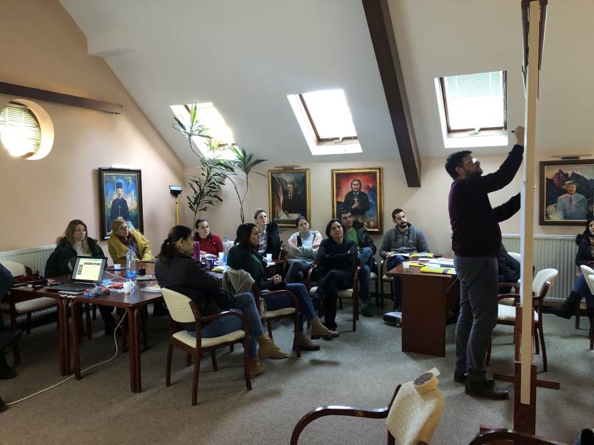 Завршен програм обуке за све циљне групе у Чајетини у оквиру пројекта „Партнерство у заједници – решење кризе“