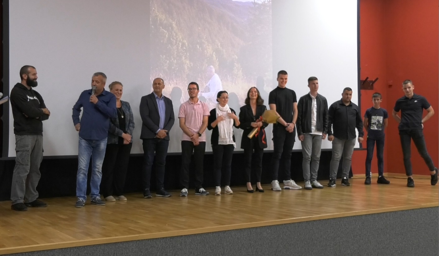 Екипа спота за песму "Закључај срце"