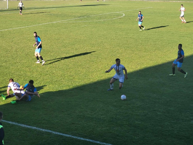 Јованић са лоптом против Тутина