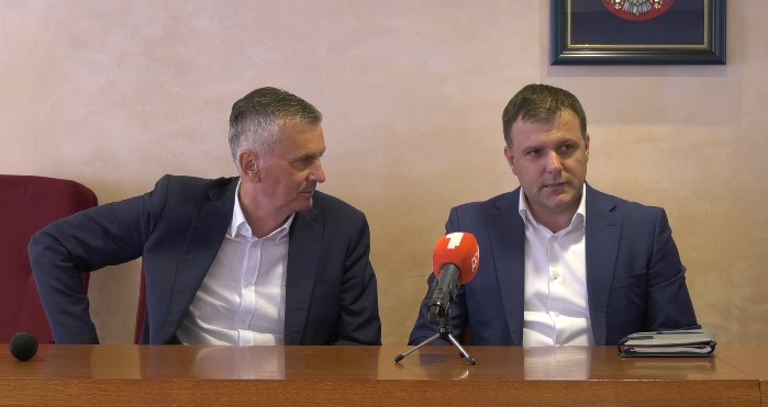 министар мемић