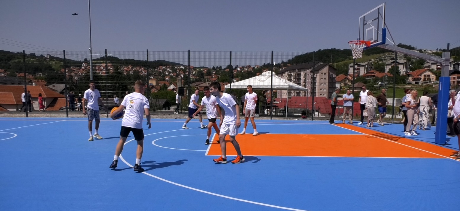 Спортски терени