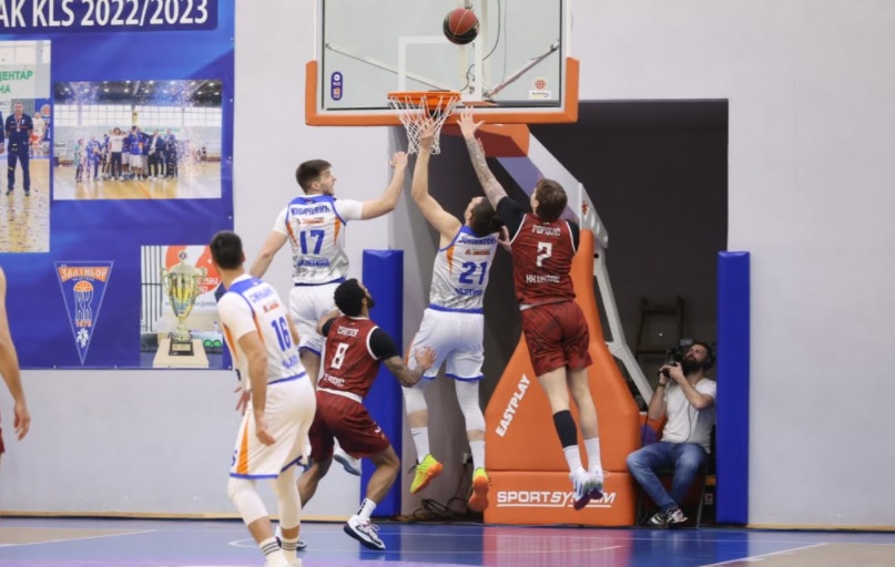 Чајетинци зауставили Вршчане