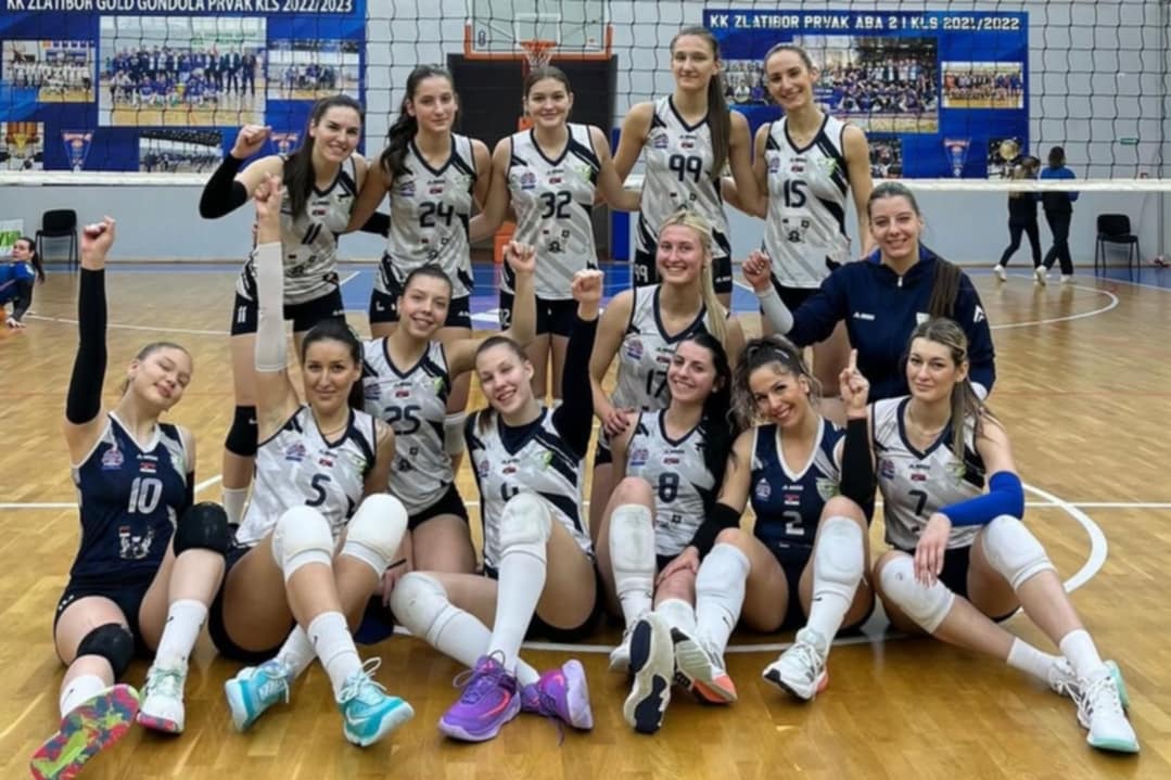 Одбојкашице Златибора после победе над Таковом Одбојкашице Златибора после победе над Таковом