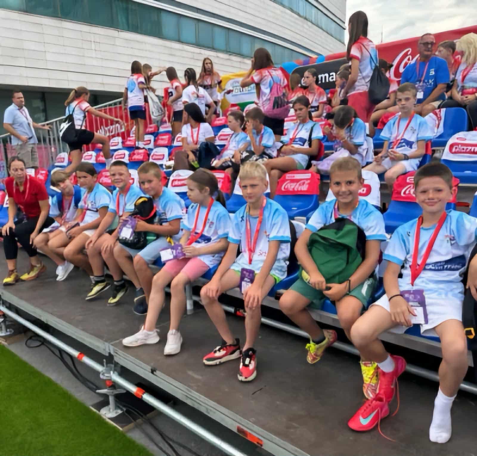 Деца на манифестацији СИМ