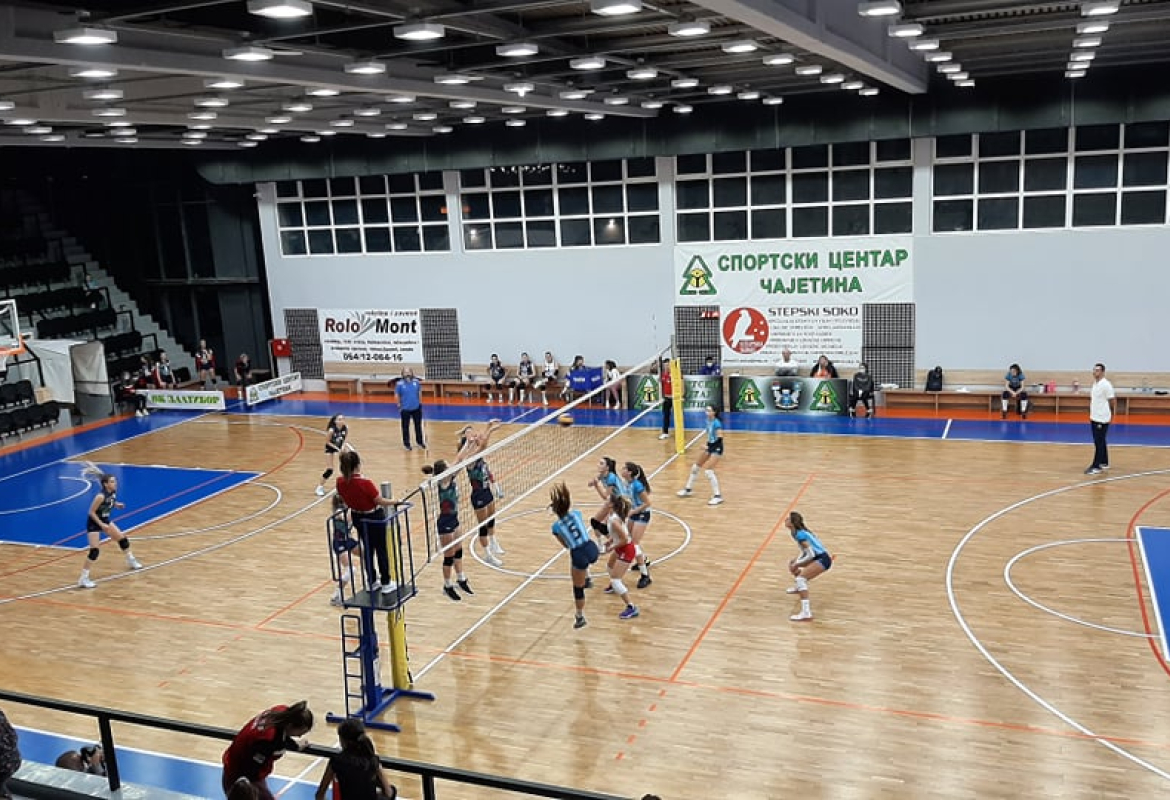 Одбојкашице Златибора на утакмици у дворани СЦ Чајетина