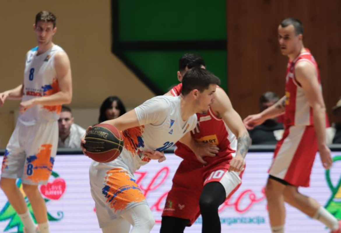 Кошаркаши Златибора и Борца