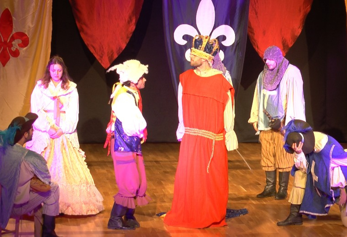 Представа "Три мускетара" одиграна пред пуном салом  Културног центра Златибор