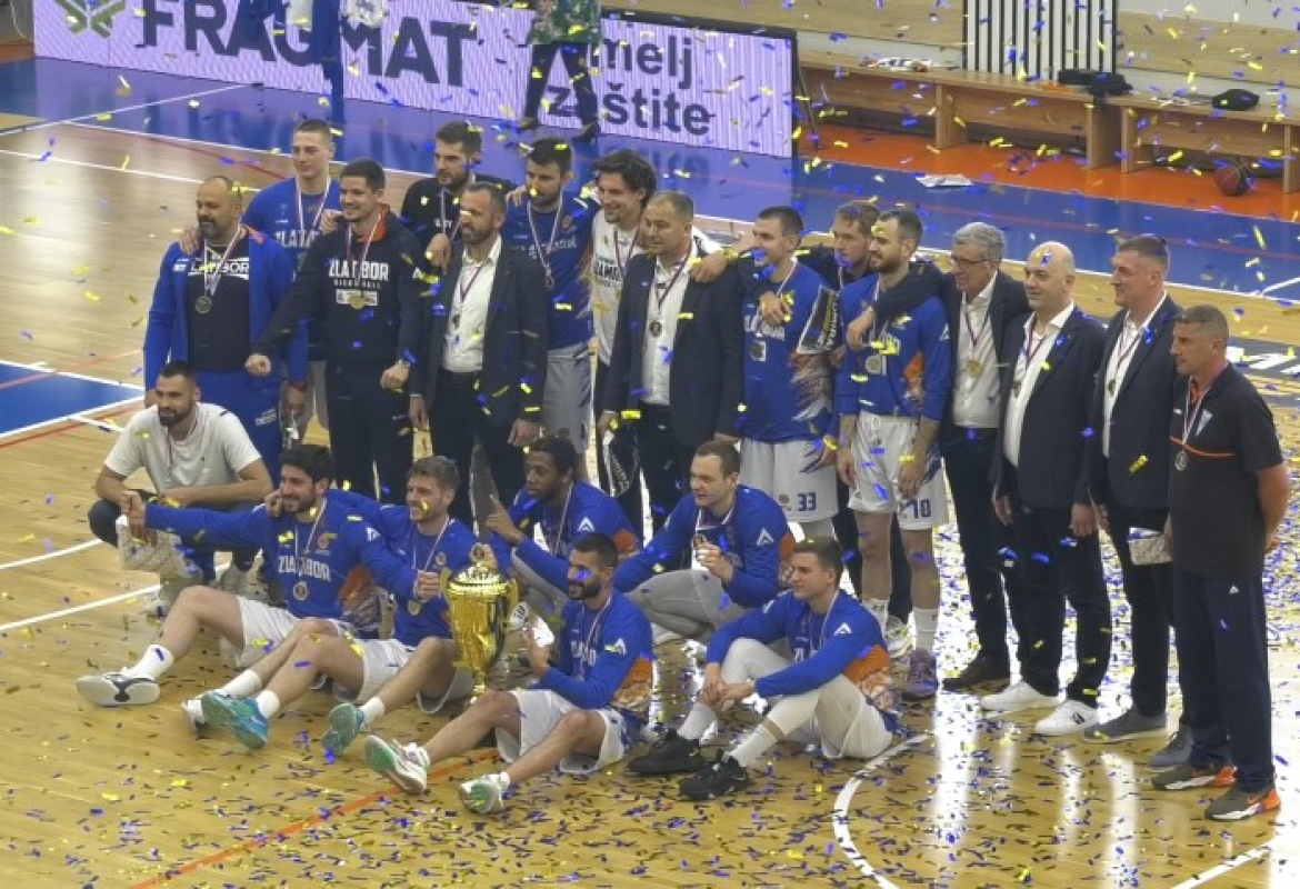 Кошаркаши Златибора са пехаром