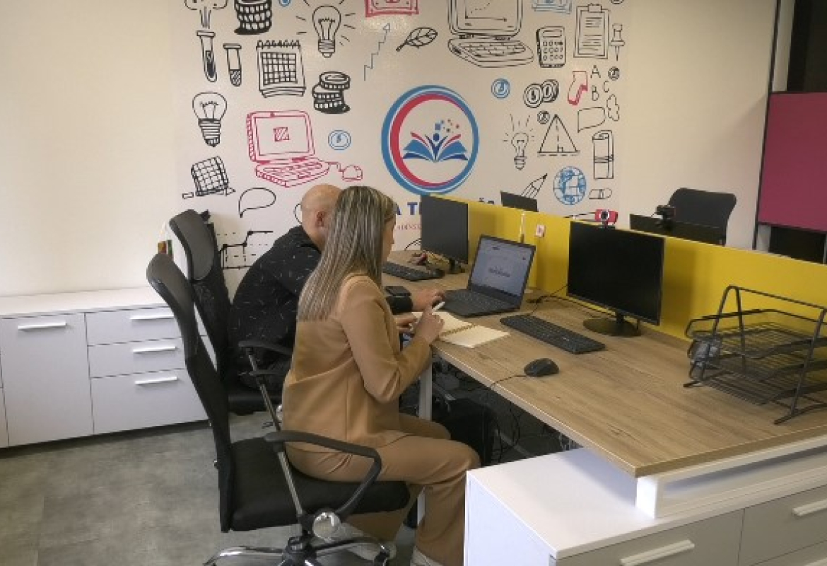 канцеларија за младе