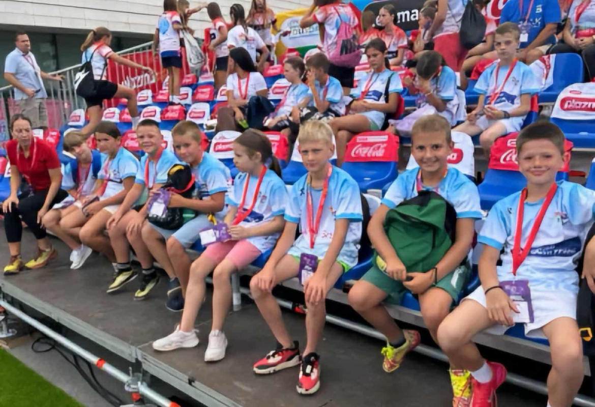 Деца на манифестацији СИМ