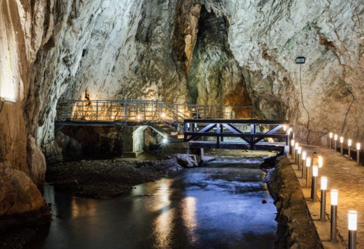 Ново радно време Стопића пећине