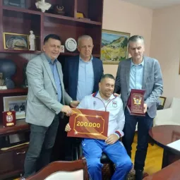 Opština Čajetina priredila prijem za svetskog šampiona Aleksandra Radišića